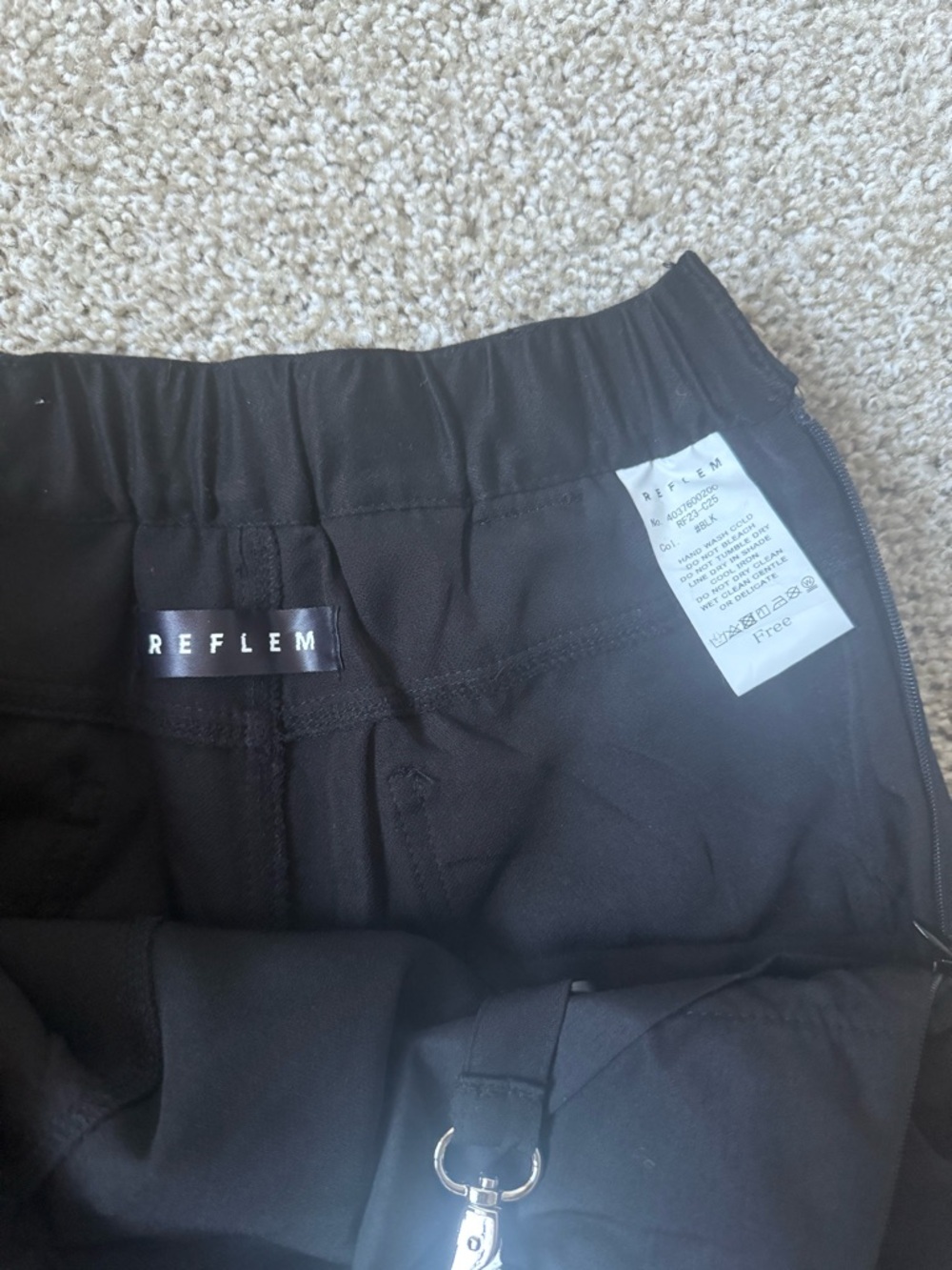 Black Pleated Grommet Mini Skirt with Removable Harness - Picture 4 of 5